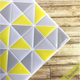 Placa de Pastilha Adesiva Resinada Triângulo Amarelo e Cinza- 28,5cm x 28,5cm