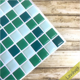 Placa de Pastilha Adesiva Resinada Tons de Verde - 29,5cm x 30cm