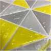 Placa de Pastilha Adesiva Resinada Triângulo Amarelo e Cinza- 28,5cm x 28,5cm - 2