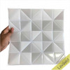 Placa de Pastilha Adesiva Resinada Triângulo Branco, e Cinza - 28,5cm x 28,5cm - 1